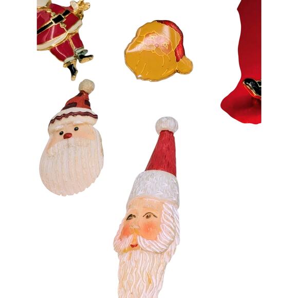 Lot of Eight Christmas Santa Pins - Picture 4 of 10